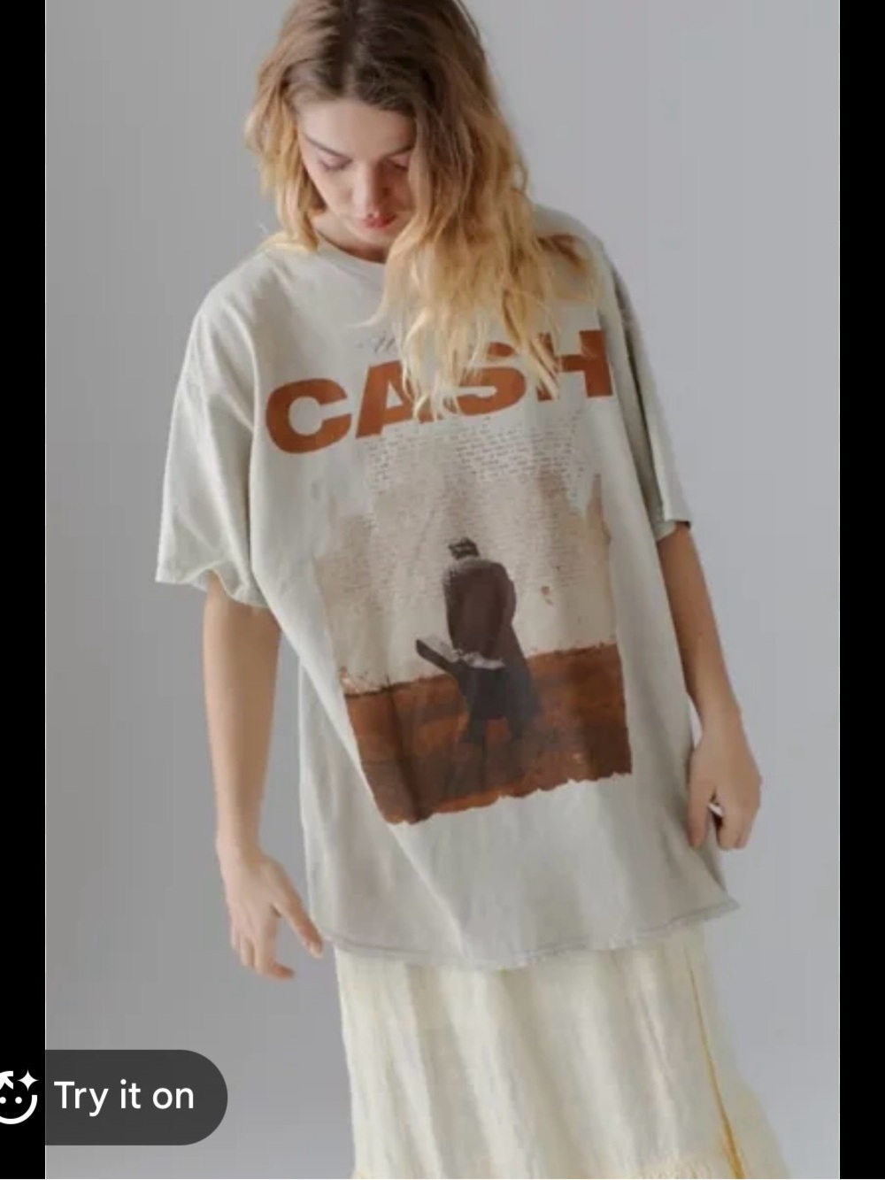 Urban Outfitters Cream 'CASH' Graphic Short Sleeve Tee